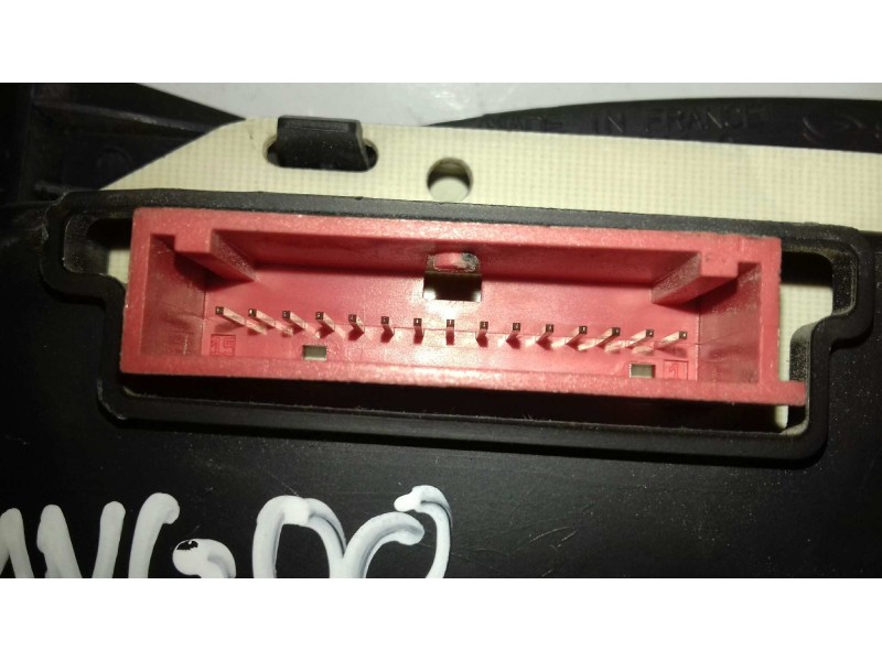 Recambio de cuadro instrumentos para renault kangoo (f/kc0) alize referencia OEM IAM P8200176652B 216717653 SAGEM