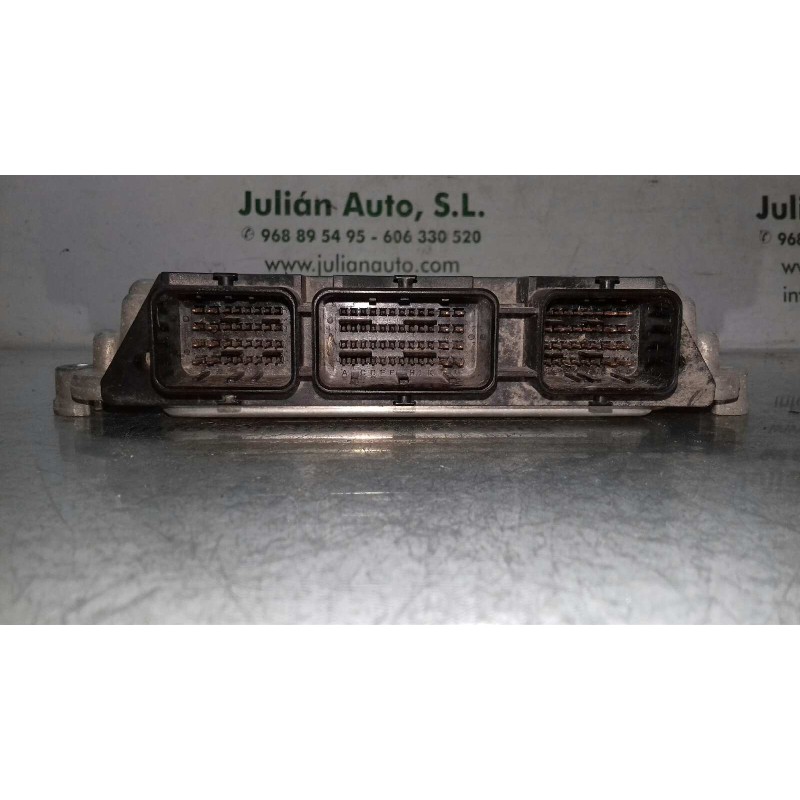 Recambio de centralita motor uce para citroen c4 berlina vtr plus referencia OEM IAM 0281013332 9653958980 BOSCH