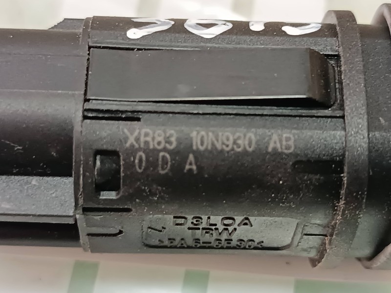 Recambio de interruptor para jaguar s-type 3.0 v6 referencia OEM IAM XR8310N930AB XR8310N930 CONECTOR 5 PINES