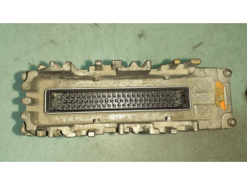 Recambio de centralita motor uce para renault megane i scenic (ja0) 1.9 d kaleido referencia OEM IAM 0281010077 7700114644 BOSCH