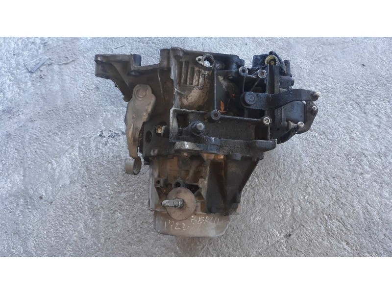 Recambio de caja cambios para citroen berlingo 1.9 d multivolumen referencia OEM IAM 20TA74  5 VELOCIDADES