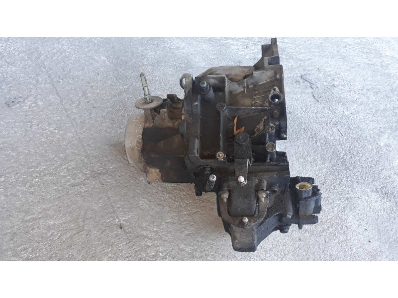 Recambio de caja cambios para citroen berlingo 1.9 d multivolumen referencia OEM IAM 20TA74  5 VELOCIDADES