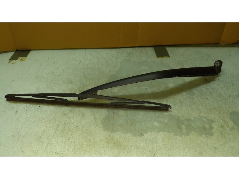 Recambio de brazo limpia trasero para renault trafic furgón l1h1 2,7t referencia OEM IAM 7700303803  