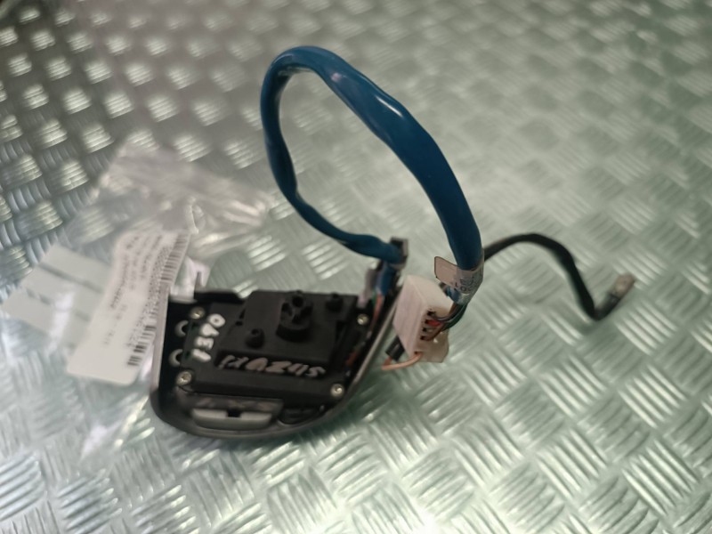 Recambio de mando volante para suzuki sx4 rw (ey) gl referencia OEM IAM 3746054L20ZCP  10006179