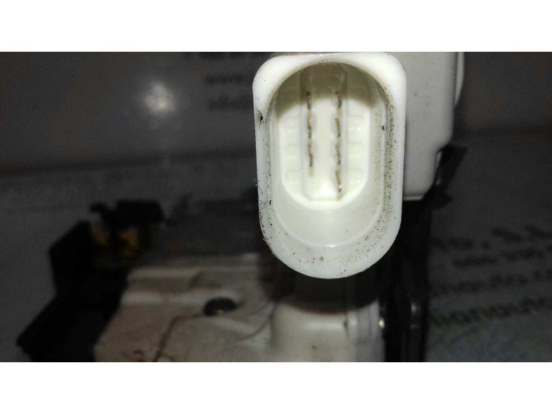 Recambio de cerradura puerta trasera derecha para seat exeo berlina (3r2) style referencia OEM IAM 8E0839016AA 4+3 PINES BLANCO