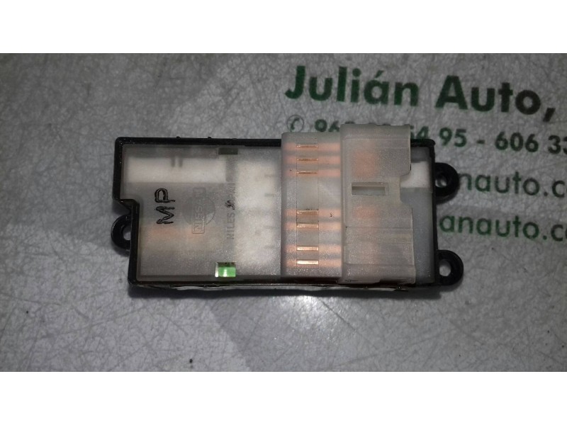 Recambio de mando elevalunas delantero izquierdo para nissan almera (n16/e) ambience referencia OEM IAM    Recambio de mando elevalunas delantero izquierdo para nissan almera (n16/e) ambience referencia OEM IAM