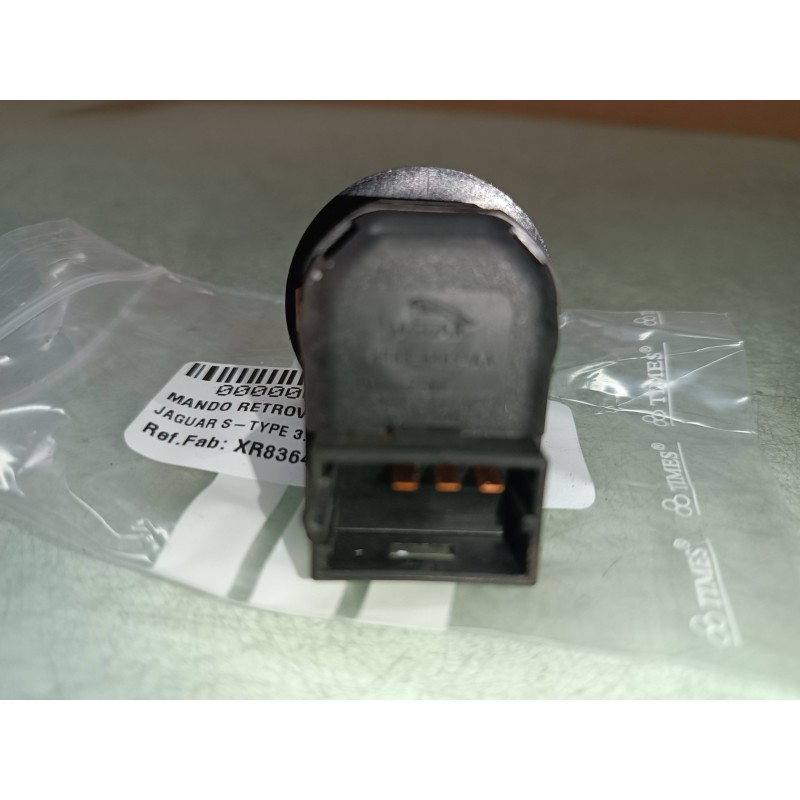Recambio de mando retrovisor para jaguar s-type 3.0 v6 referencia OEM IAM XR836465AA  CONECTOR 3 PINES
