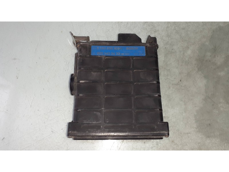 Recambio de centralita motor uce para mercedes-benz clase c (w201) berlina referencia OEM IAM 0025453632 0280800100 