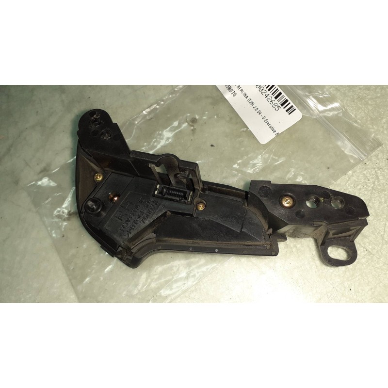 Recambio de mando volante para toyota avensis berlina (t25) 2.0 d4-d executive berlina (5-ptas.) referencia OEM IAM 75B070  