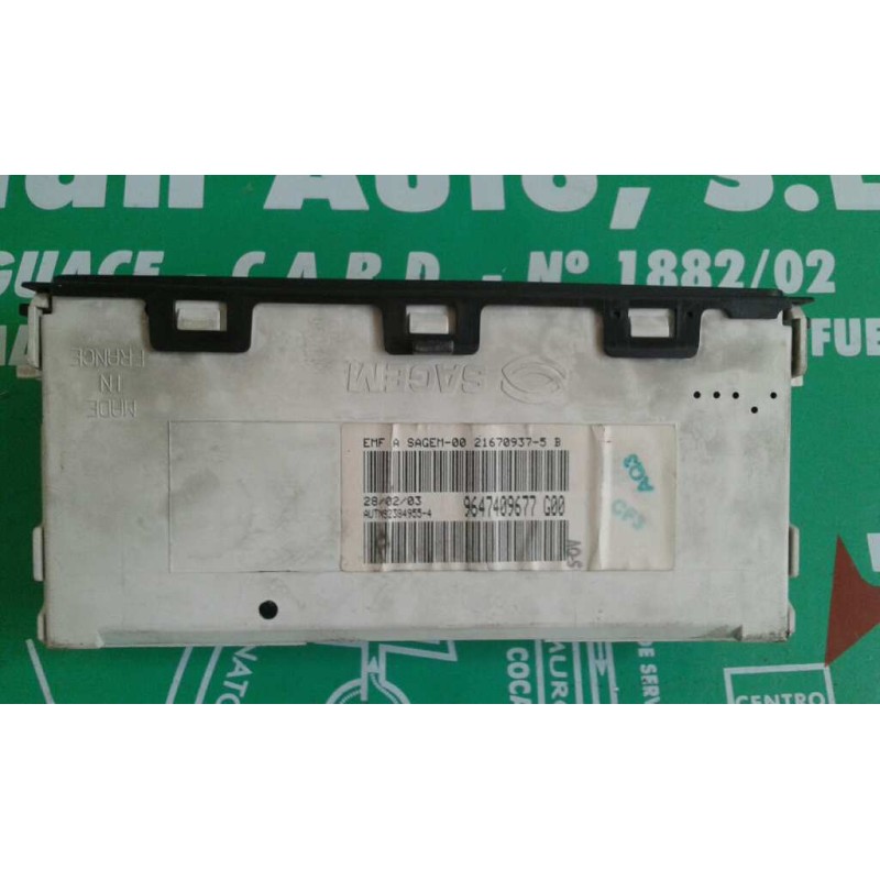 Recambio de pantalla multifuncion para citroen xsara berlina 2.0 hdi 66kw premier referencia OEM IAM 9647409677  SAGEM