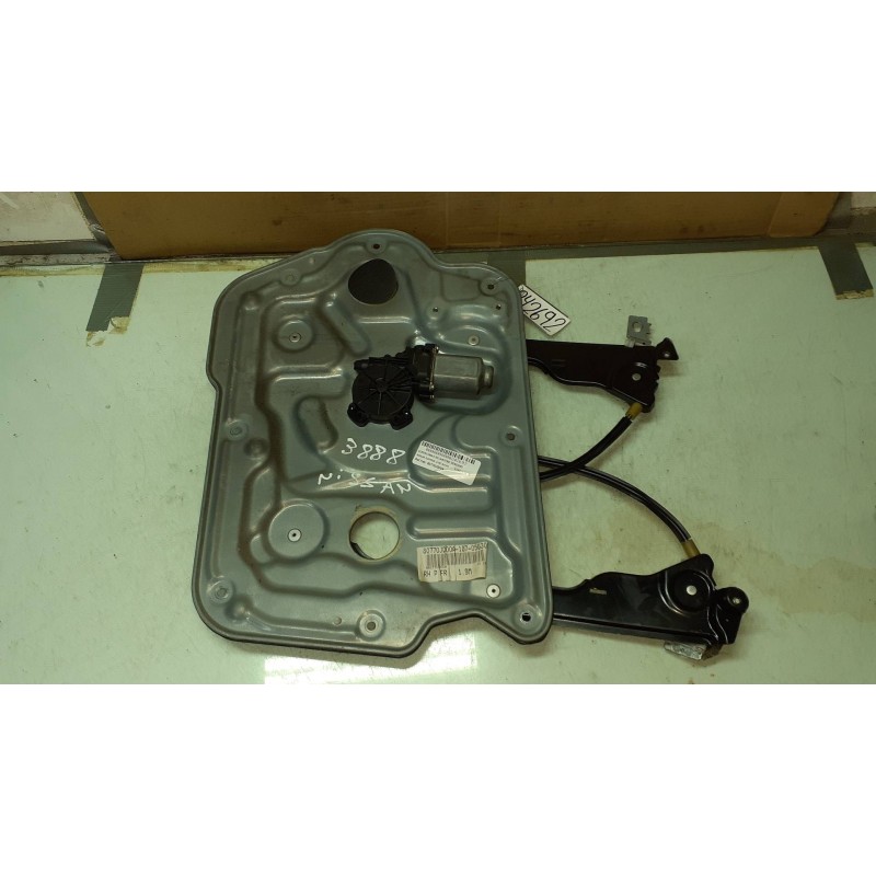 Recambio de elevalunas delantero derecho para nissan qashqai (j10) acenta referencia OEM IAM 80770JD00A  ELECTRICO