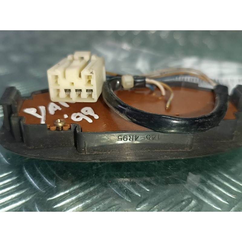 Recambio de interruptor para toyota yaris (ncp1/nlp1/scp1) 1.3 expo referencia OEM IAM  CONECTOR 3 PINES VELOCIMETRO