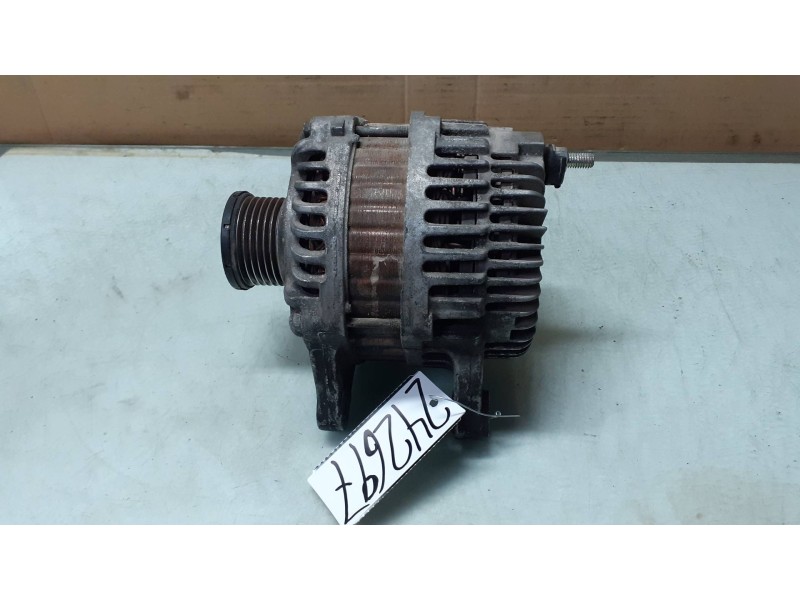 Recambio de alternador para nissan qashqai (j10) acenta referencia OEM IAM 23100JD200 MITSUBISHI 120A