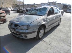 renault megane i classic (la0) del año 2000
