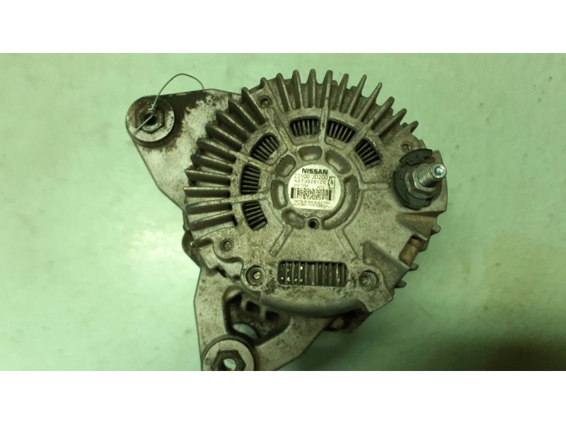 Recambio de alternador para nissan qashqai (j10) acenta referencia OEM IAM 23100JD200 MITSUBISHI 120A