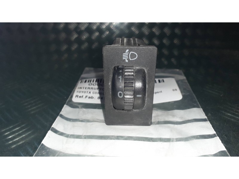 Recambio de interruptor para toyota corolla verso (r1) 2,2 d-4d sport referencia OEM IAM 8415202021 CONECTOR 5 PINES ALTURA FARO