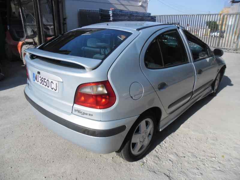 renault megane i classic (la0) del año 2000
