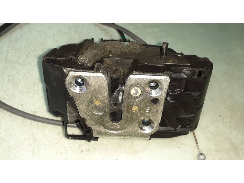 Recambio de cerradura puerta trasera izquierda para nissan qashqai (j10) acenta referencia OEM IAM P32LRLC  