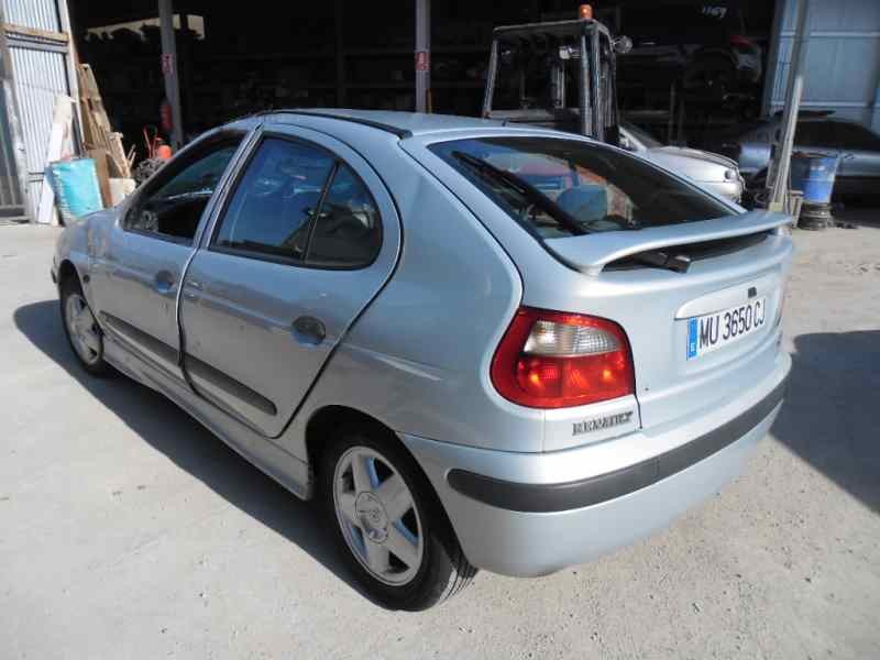 renault megane i classic (la0) del año 2000