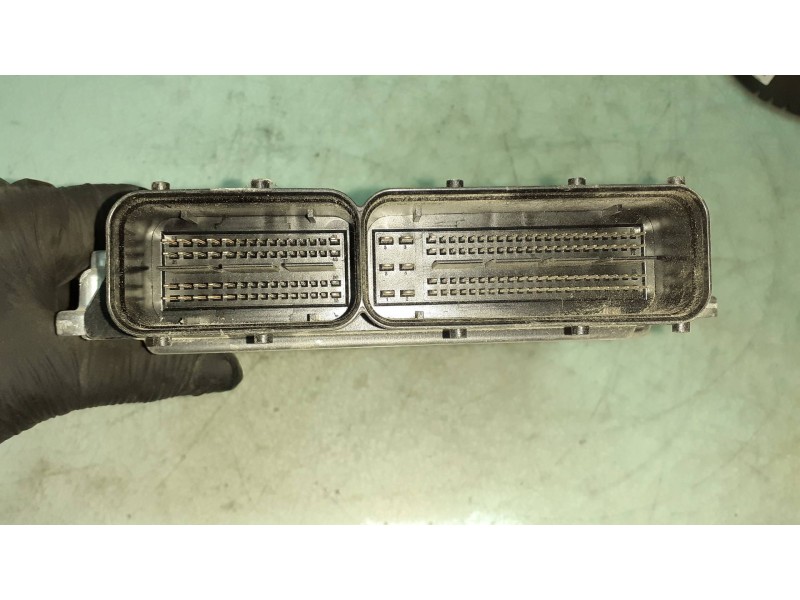 Recambio de centralita motor uce para volkswagen caddy ka/kb (2c) berliner ring referencia OEM IAM 04L907309K 0281030170 KIT - B