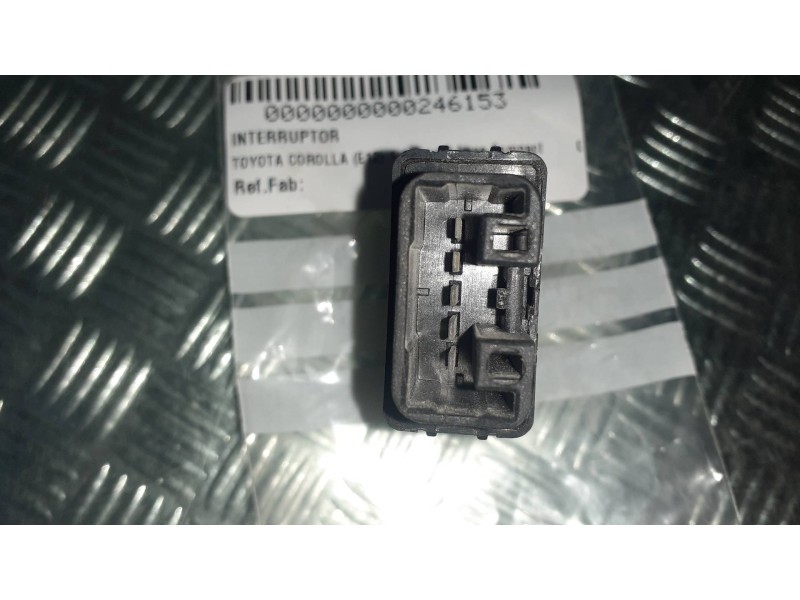 Recambio de interruptor para toyota corolla (e12) 1.4 d-4d luna compact referencia OEM IAM  CONECTOR 5 PINES ALTURA FAROS