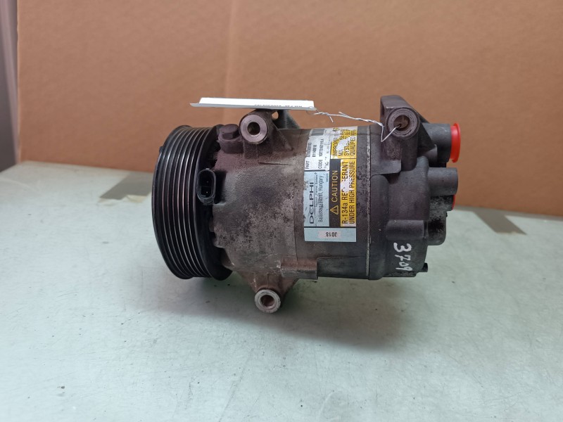 Recambio de compresor aire acondicionado para nissan primera berlina (p12) acenta referencia OEM IAM 8200309193 01140018 DELPHI