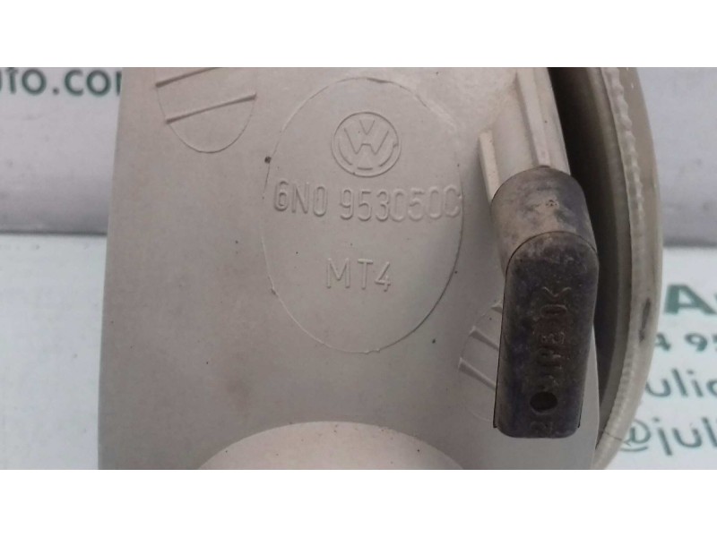 Recambio de piloto delantero derecho para volkswagen polo berlina (6n1) básico referencia OEM IAM 6N0953050C 962832 2 PINES