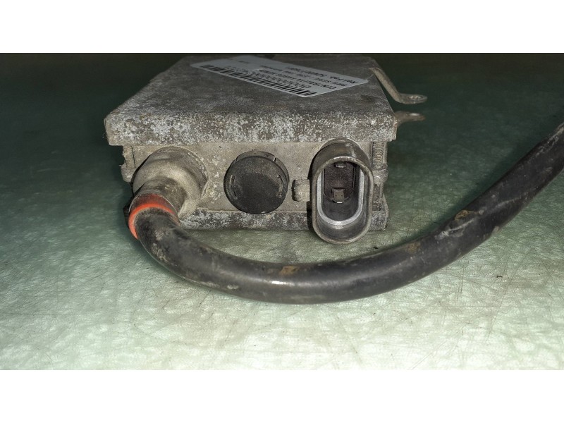 Recambio de centralita faros xenon para bmw serie 7 (e38) 730d automático referencia OEM IAM 5DV00776001  HELLA