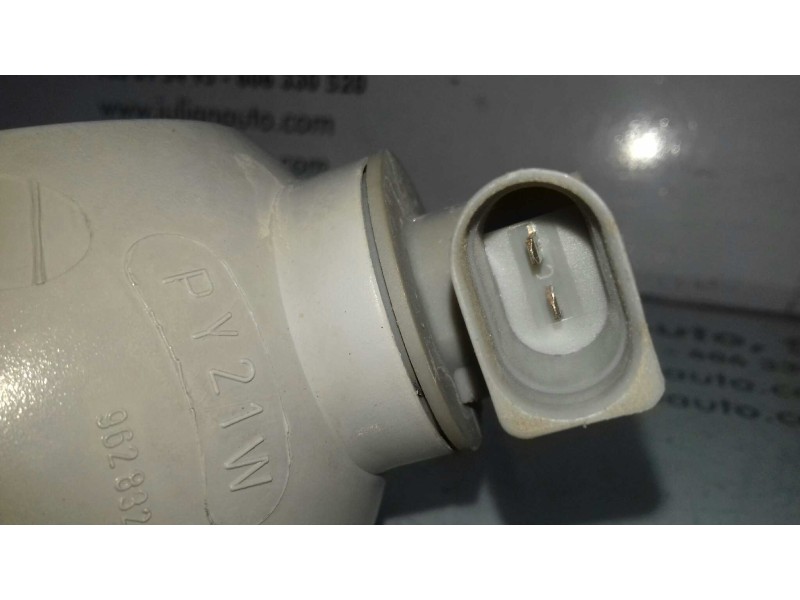 Recambio de piloto delantero derecho para volkswagen polo berlina (6n1) básico referencia OEM IAM 6N0953050C 962832 2 PINES