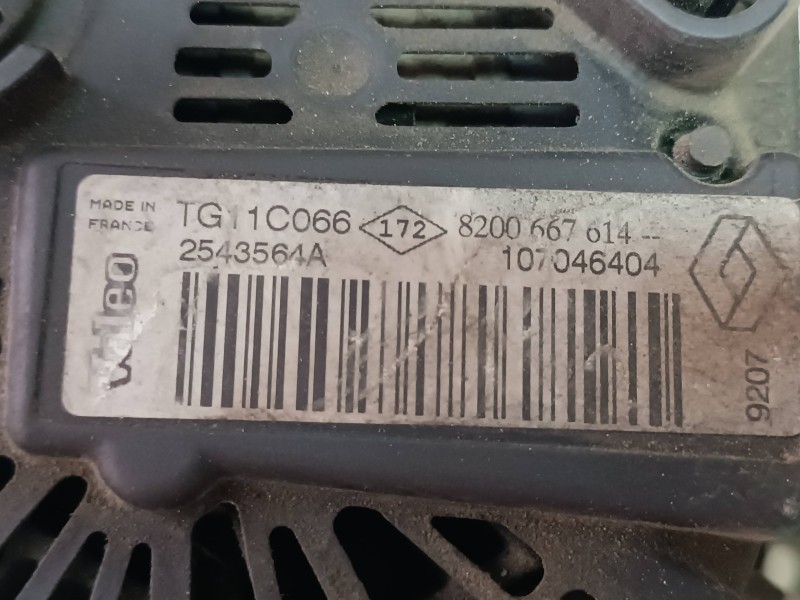 Recambio de alternador para renault megane ii classic berlina dynamique referencia OEM IAM 8200667614 VALEO 