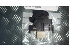 Recambio de mando elevalunas trasero derecho para toyota avensis berlina (t25) 1.8 sol berlina (5-ptas) referencia OEM IAM 84810