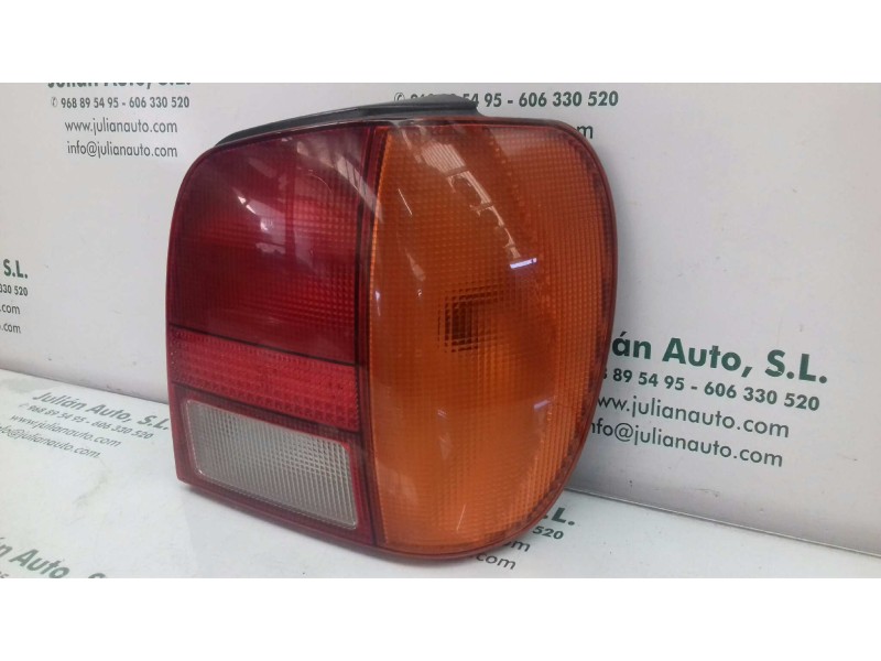 Recambio de piloto trasero derecho para volkswagen polo berlina (6n1) básico referencia OEM IAM 6N0945096  HELLA