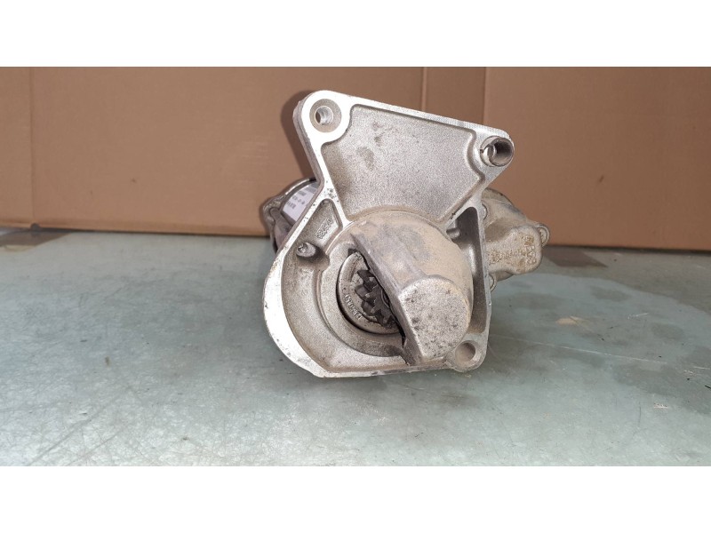 Recambio de motor arranque para peugeot 2008 (--.2013) allure referencia OEM IAM 0001174601 9675660680 BOSCH