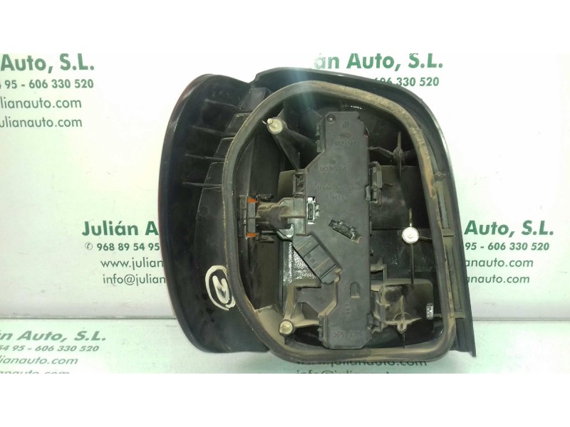 Recambio de piloto trasero derecho para volkswagen polo berlina (6n1) básico referencia OEM IAM 6N0945096  HELLA