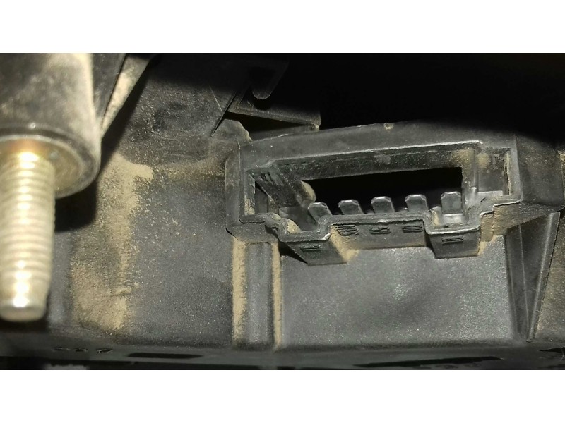 Recambio de piloto trasero derecho para volkswagen polo berlina (6n1) básico referencia OEM IAM 6N0945096  HELLA