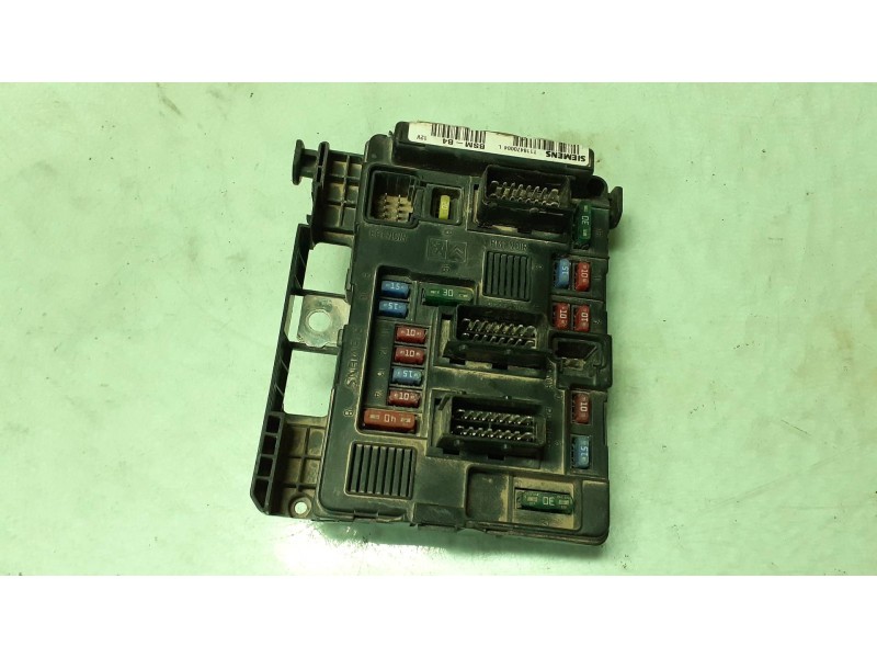 Recambio de caja reles / fusibles para citroen c3 hdi 70 furio referencia OEM IAM 965061838000 BSM - B4 SIEMENS