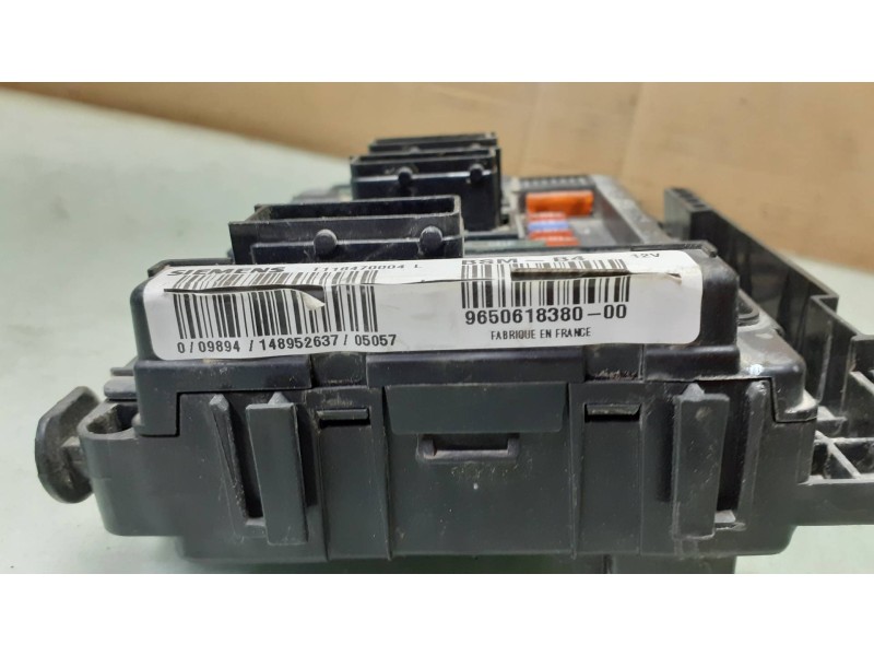 Recambio de caja reles / fusibles para citroen c3 hdi 70 furio referencia OEM IAM 965061838000 BSM - B4 SIEMENS