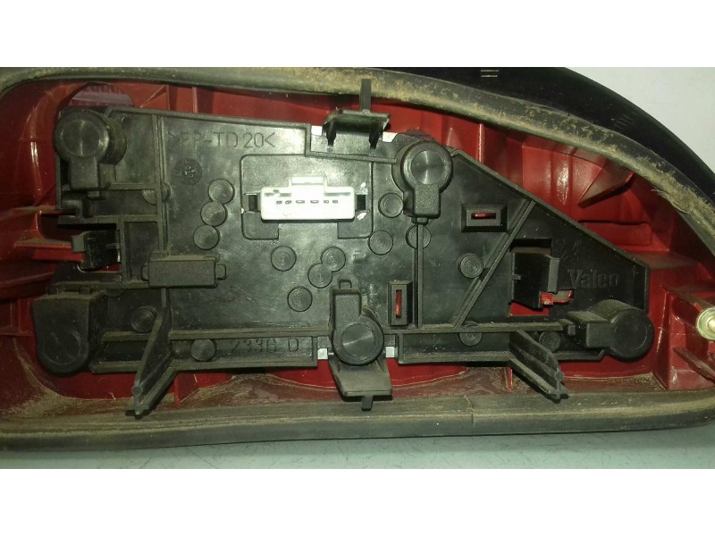 Recambio de piloto trasero derecho para peugeot 406 berlina (s1/s2) srdt referencia OEM IAM 9630364777  