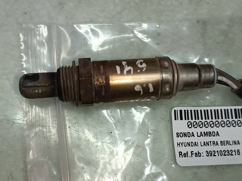Recambio de sonda lambda para hyundai lantra berlina (rd) 1.6 gls referencia OEM IAM 3921023216 9350930031 CONECTOR 4 PINES