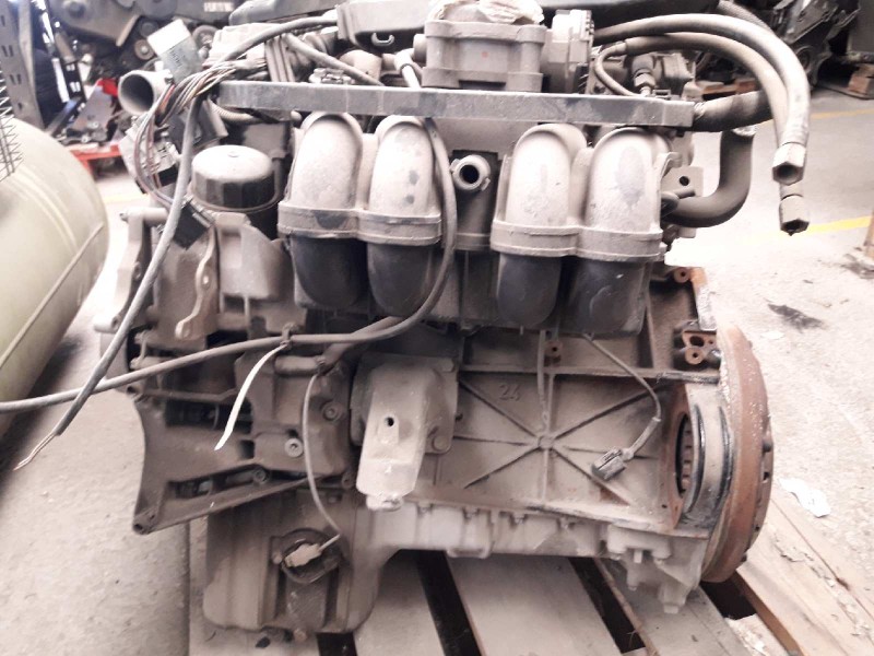 Recambio de motor completo para mercedes-benz clase c (w202) berlina 180 (202.018) referencia OEM IAM 111921 11192110125351E104 