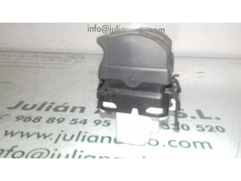 Recambio de mando elevalunas delantero izquierdo para renault laguna ii (bg0) confort dynamique referencia OEM IAM 015090C 5+5 P