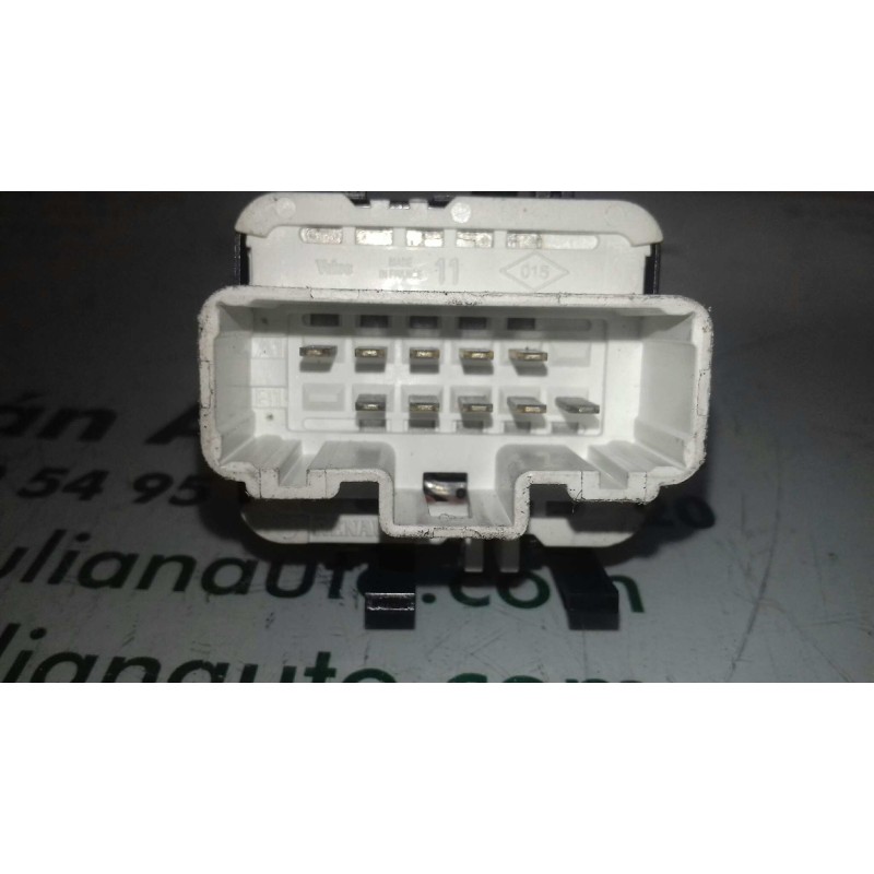 Recambio de mando elevalunas delantero izquierdo para renault laguna ii (bg0) confort dynamique referencia OEM IAM 015090C 5+5 P
