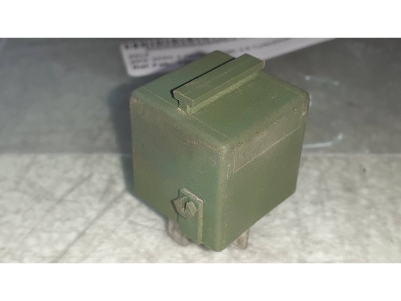 Recambio de rele para bmw serie 3 touring (e36) 2.5 turbodiesel cat referencia OEM IAM 13823533 20213501 VERDE