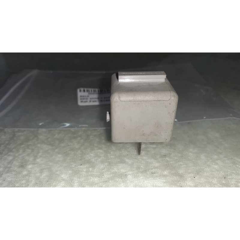 Recambio de rele para bmw serie 3 berlina (e36) 2.5 turbodiesel cat referencia OEM IAM 61361391397 899547 GRIS