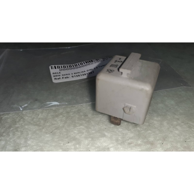 Recambio de rele para bmw serie 3 berlina (e36) 2.5 turbodiesel cat referencia OEM IAM 61361391397 899547 GRIS