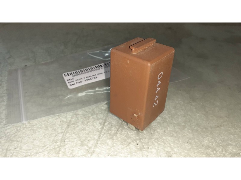 Recambio de rele para bmw serie 3 berlina (e36) 2.5 turbodiesel cat referencia OEM IAM 1384732 04442 MARRON