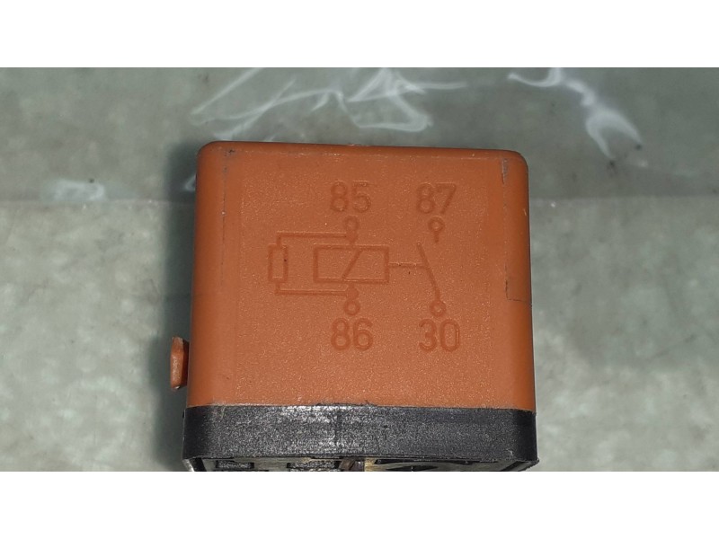 Recambio de rele para bmw serie 3 berlina (e36) 1.8 cat (m43) referencia OEM IAM 0332014456 BOSCH NARANJA
