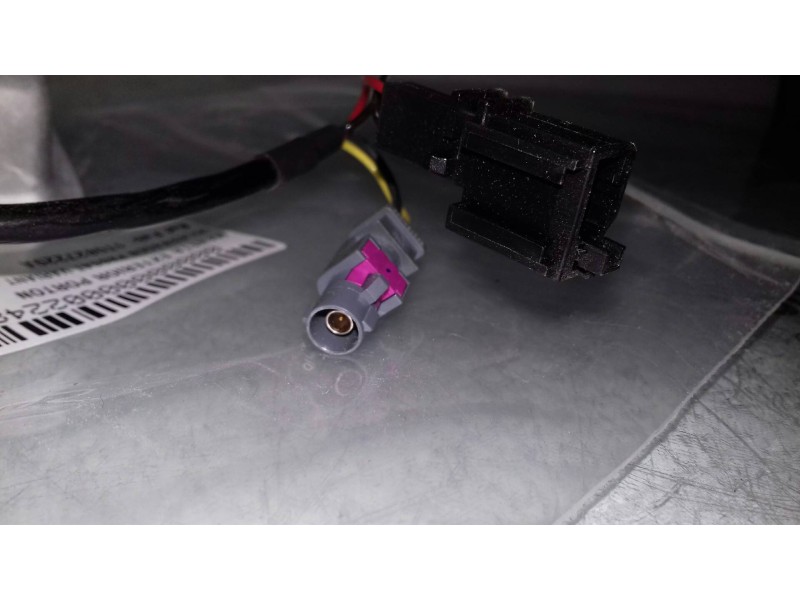 Recambio de maneta exterior porton para volkswagen passat variant (365) edition bluemotion referencia OEM IAM 1T0827229A 251401S