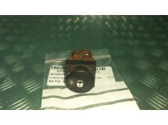 Recambio de interruptor para citroen xsara picasso 1.6 hdi 90 lx plus referencia OEM IAM 9644805077 CONECTOR 3 PINES BLOQUEO