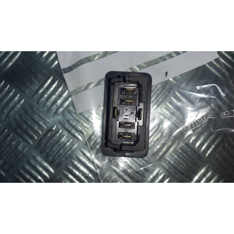 Recambio de interruptor para citroen xsara picasso 1.6 hdi 90 lx plus referencia OEM IAM 255959855B 255959855A CONTROL VENTANA